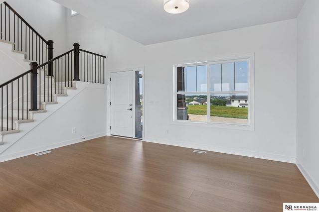 11103 N 161 Avenue, Bennington, NE 68007