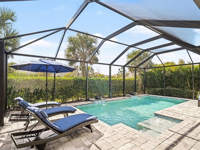 8109 SANDSTAR WAY, Sarasota, FL 34240