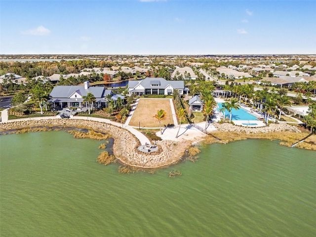 8109 SANDSTAR WAY, Sarasota, FL 34240