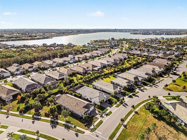 8109 SANDSTAR WAY, Sarasota, FL 34240