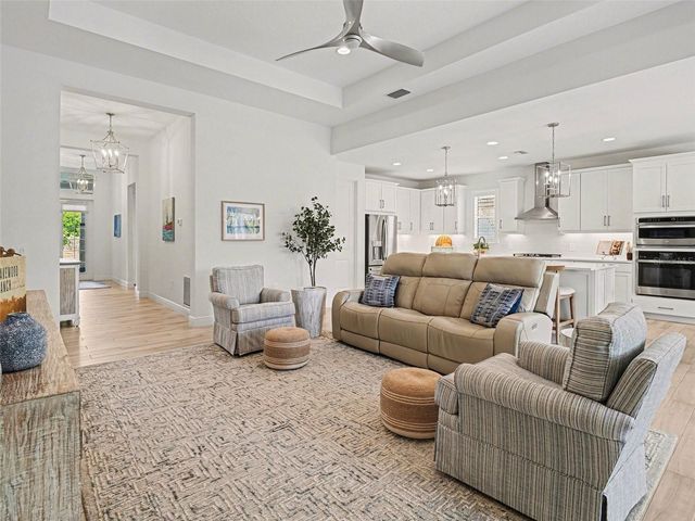 8109 SANDSTAR WAY, Sarasota, FL 34240