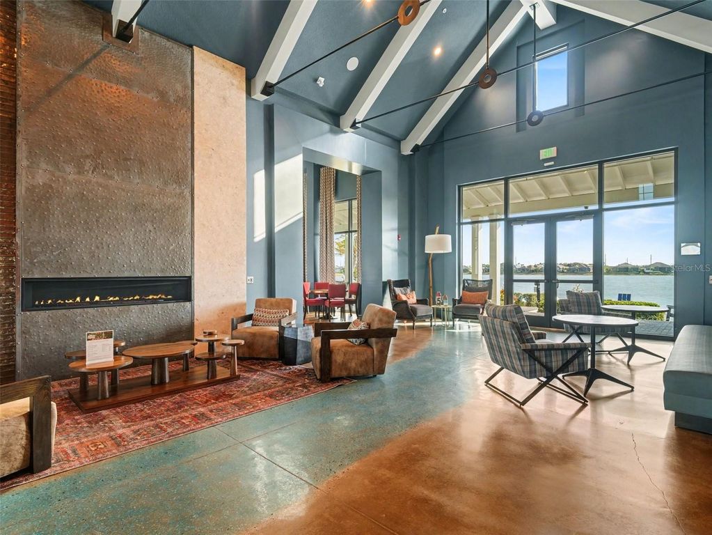 Image 48 of property listing at 8109 SANDSTAR WAY, Sarasota, FL 34240