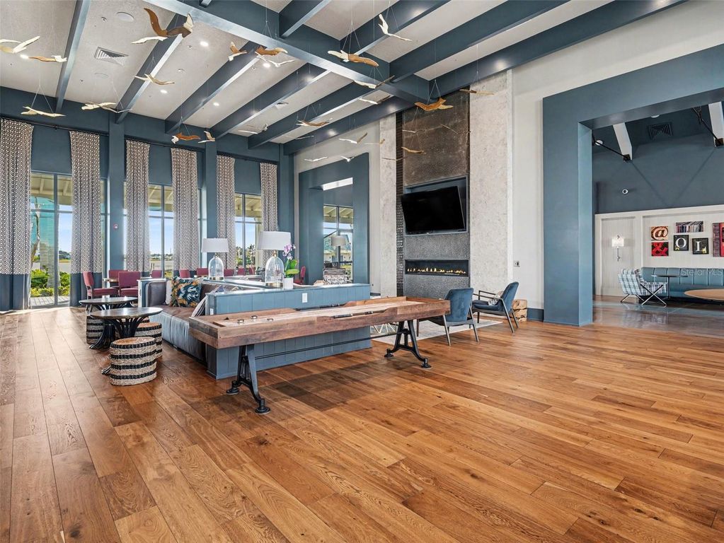 Image 49 of property listing at 8109 SANDSTAR WAY, Sarasota, FL 34240