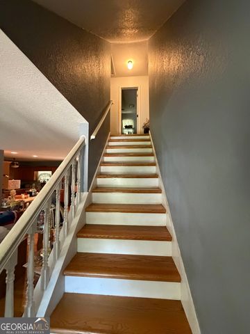 70 Greenview Court, Cleveland, GA 30528