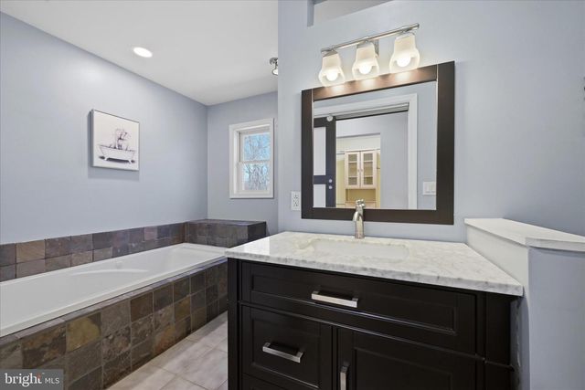 110 TALL PINE LN, Gerrardstown, WV 25420