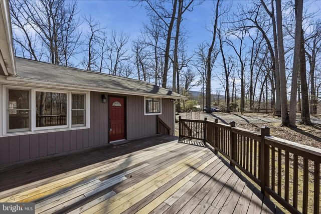 110 TALL PINE LN, Gerrardstown, WV 25420