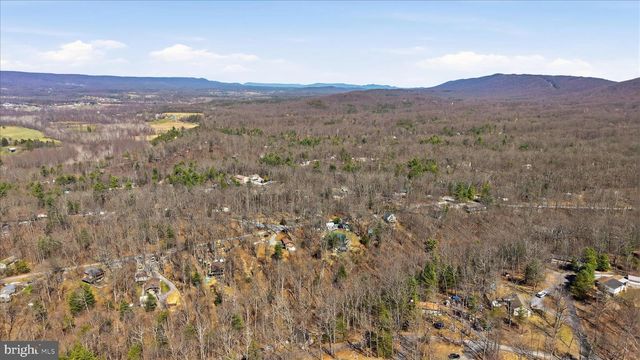 110 TALL PINE LN, Gerrardstown, WV 25420