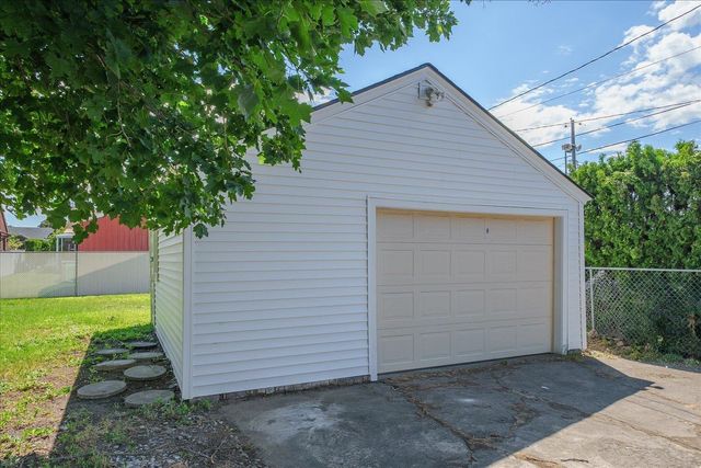 2608 N CALISPEL St, Spokane, WA 99205