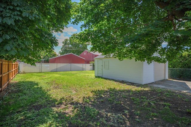 2608 N CALISPEL St, Spokane, WA 99205