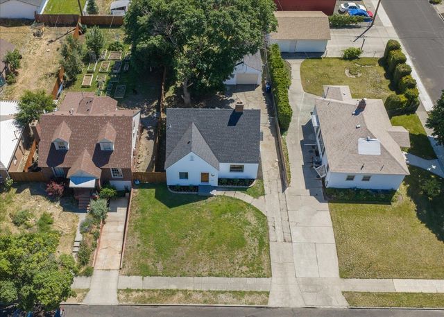 2608 N CALISPEL St, Spokane, WA 99205