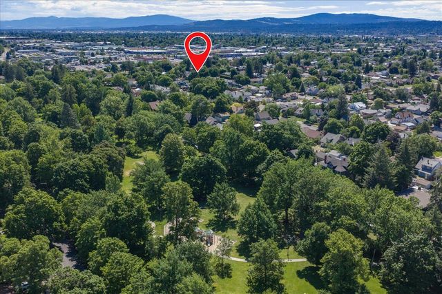 2608 N CALISPEL St, Spokane, WA 99205