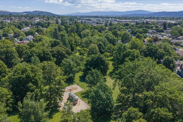 2608 N CALISPEL St, Spokane, WA 99205