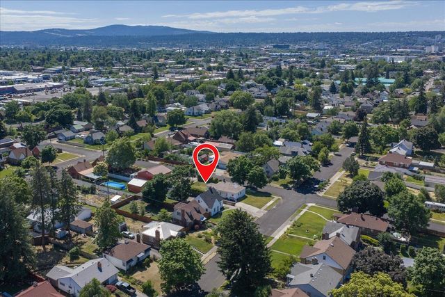 2608 N CALISPEL St, Spokane, WA 99205