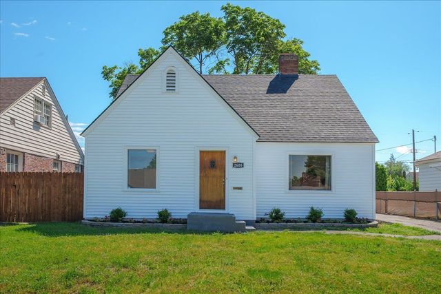 2608 N CALISPEL St, Spokane, WA 99205