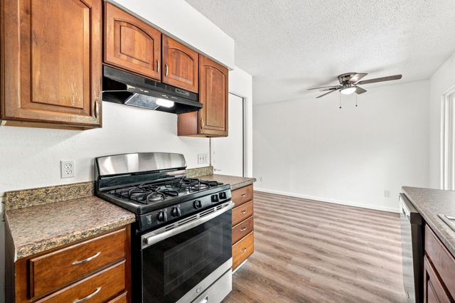 6712 Ripple RUN, Austin, TX 78744
