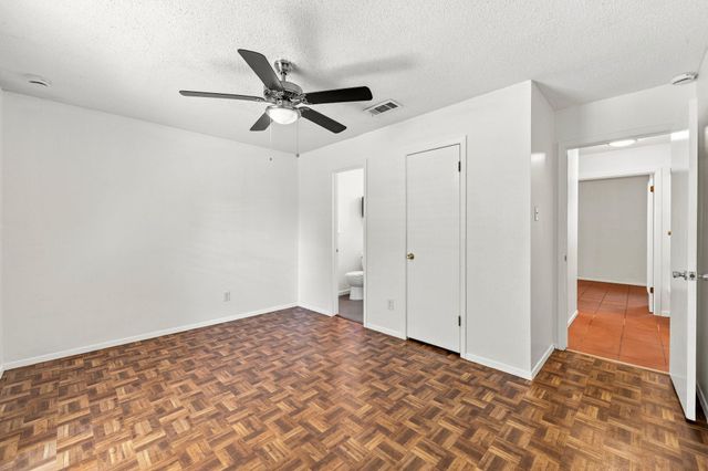 6712 Ripple RUN, Austin, TX 78744