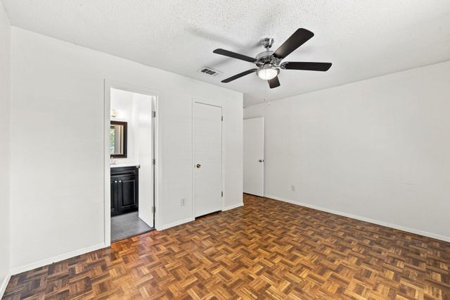 6712 Ripple RUN, Austin, TX 78744