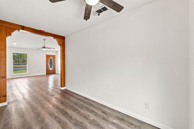 6712 Ripple RUN, Austin, TX 78744
