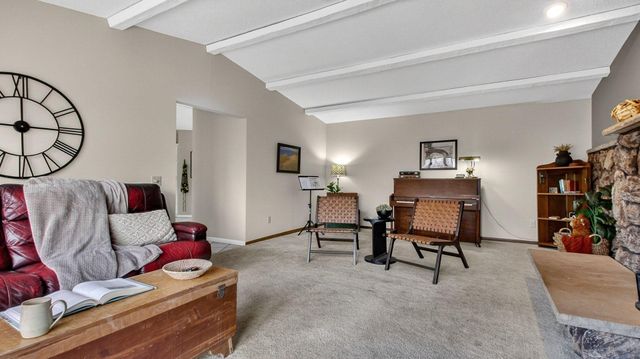 609 Manor Court, Altoona, WI 54720