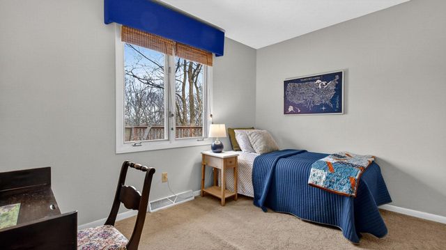 609 Manor Court, Altoona, WI 54720