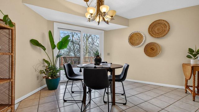 609 Manor Court, Altoona, WI 54720