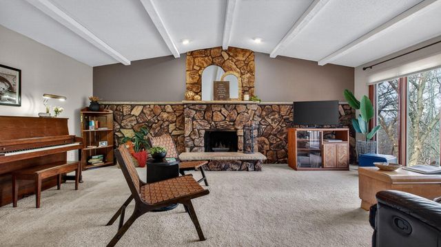 609 Manor Court, Altoona, WI 54720