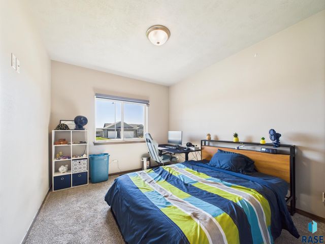 905 N Juniper St Street, Lennox, SD 57039