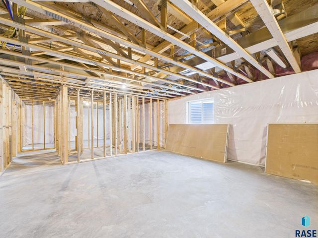 905 N Juniper St Street, Lennox, SD 57039