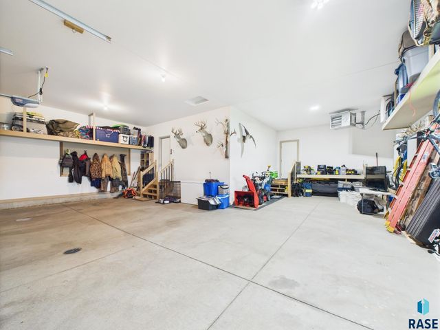 905 N Juniper St Street, Lennox, SD 57039