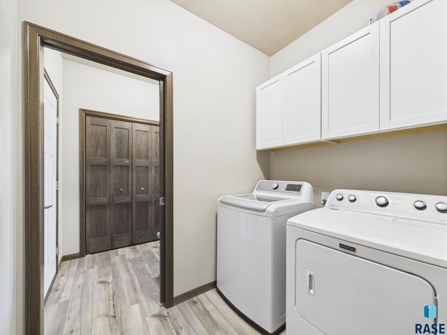 905 N Juniper St Street, Lennox, SD 57039