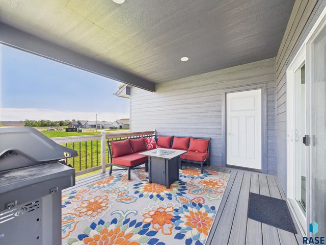 905 N Juniper St Street, Lennox, SD 57039