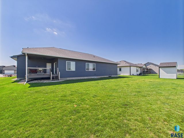 905 N Juniper St Street, Lennox, SD 57039