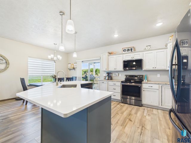 905 N Juniper St Street, Lennox, SD 57039