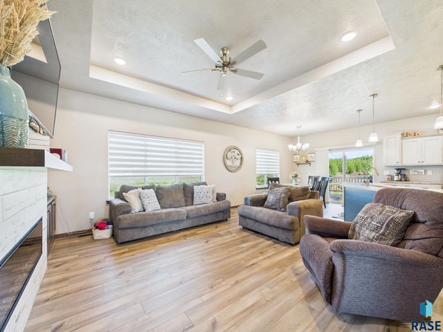 905 N Juniper St Street, Lennox, SD 57039