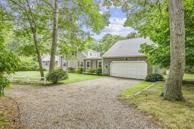 7 Dolphin Way, Dennis, MA 02638