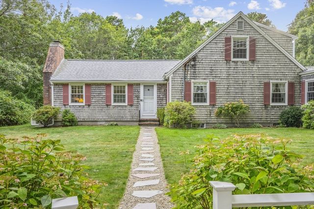 7 Dolphin Way, Dennis, MA 02638