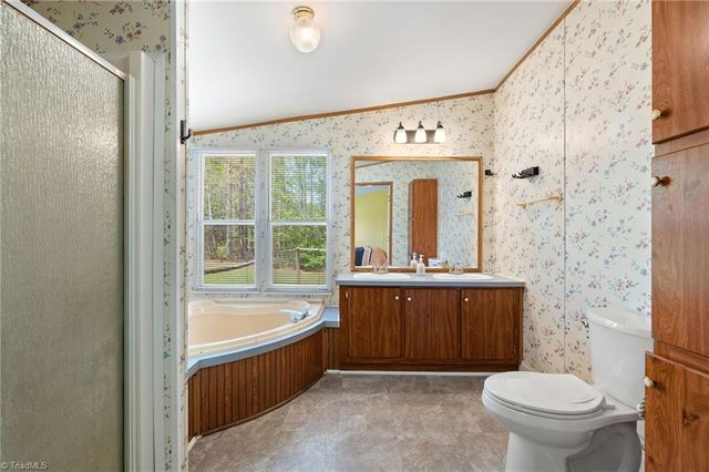 284 Quail Hill Drive, Lexington, NC 27295