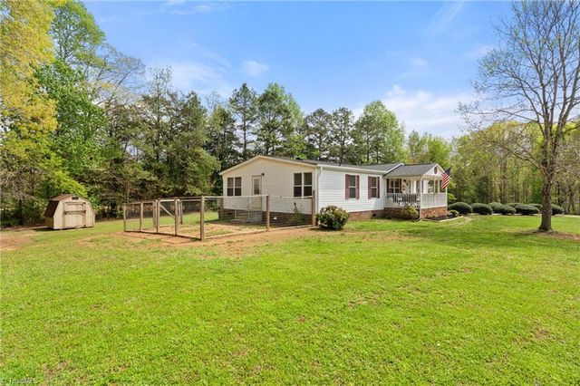 284 Quail Hill Drive, Lexington, NC 27295