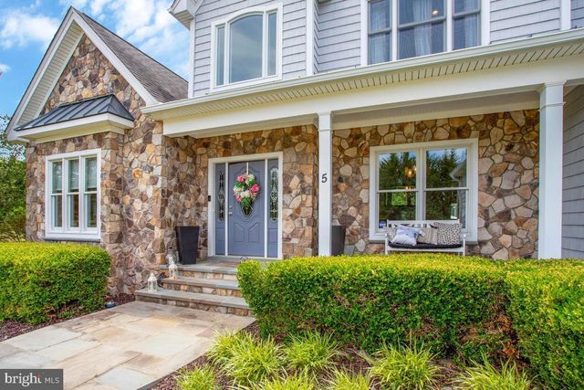 5 JESSIE RD, Harwood, MD 20776