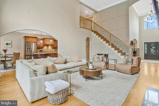 5 JESSIE RD, Harwood, MD 20776