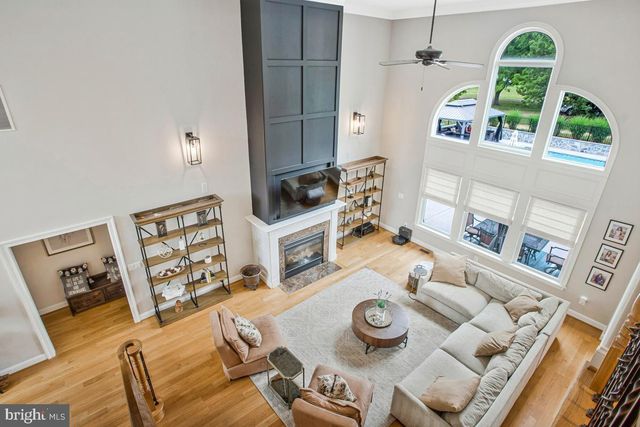5 JESSIE RD, Harwood, MD 20776