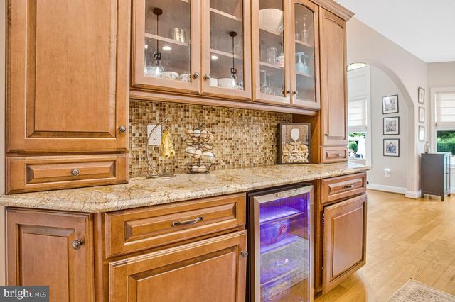 5 JESSIE RD, Harwood, MD 20776