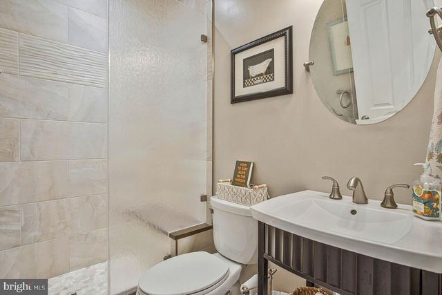 5 JESSIE RD, Harwood, MD 20776