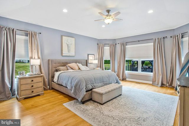 5 JESSIE RD, Harwood, MD 20776