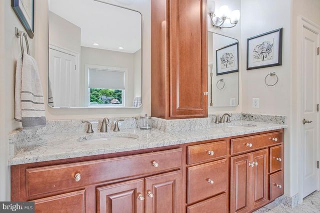 5 JESSIE RD, Harwood, MD 20776