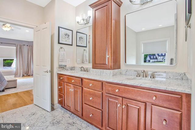 5 JESSIE RD, Harwood, MD 20776
