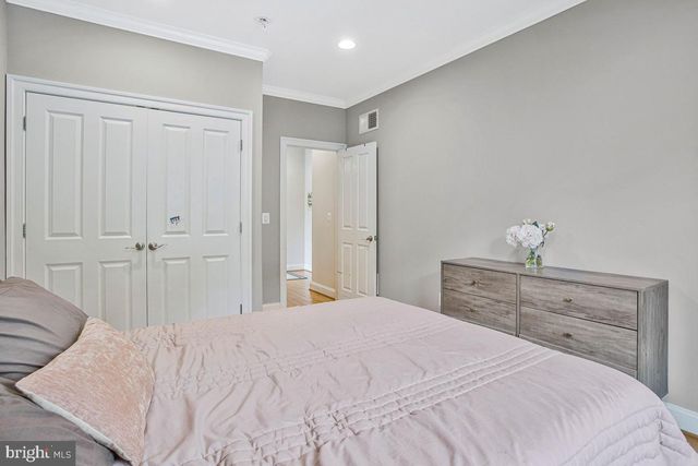 5 JESSIE RD, Harwood, MD 20776