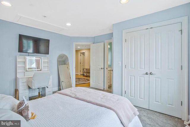 5 JESSIE RD, Harwood, MD 20776