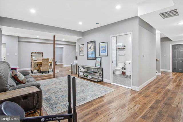 5 JESSIE RD, Harwood, MD 20776