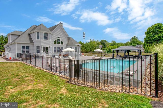 5 JESSIE RD, Harwood, MD 20776